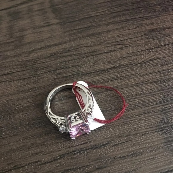 Sterling Silver Ring with Pink stone - Picture 1 of 5